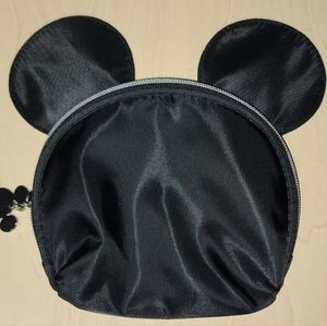 Mickey Mouse zip up bag